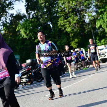 Runner Photo 4148438