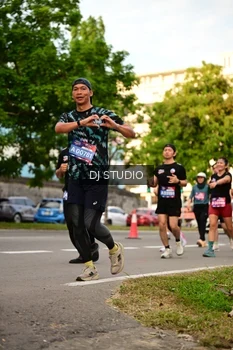 Runner Photo 4148444