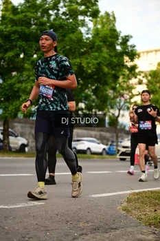 Runner Photo 4148476