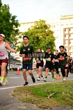 Runner Photo 4148591