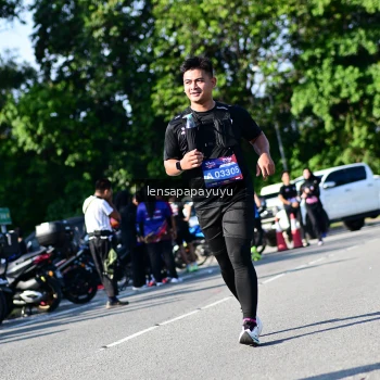 Runner Photo 4148614