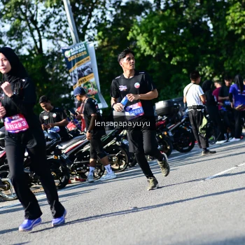 Runner Photo 4148645