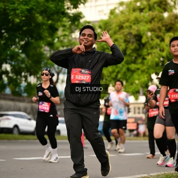 Runner Photo 4148656