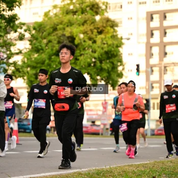 Runner Photo 4148700