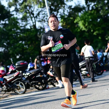 Runner Photo 4148768