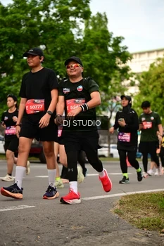 Runner Photo 4148777