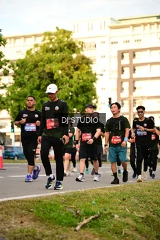 Runner Photo 4148782