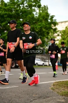 Runner Photo 4148789