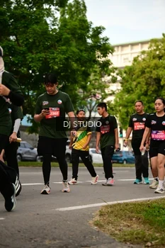 Runner Photo 4148863