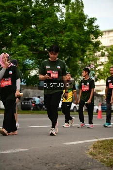 Runner Photo 4148876