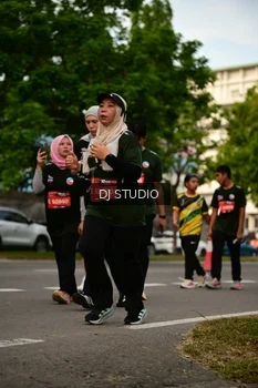 Runner Photo 4148877