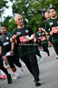 Runner Photo 4148896