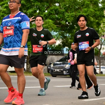 Runner Photo 4148984