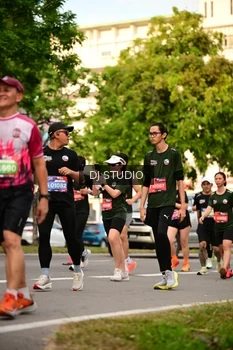 Runner Photo 4149010