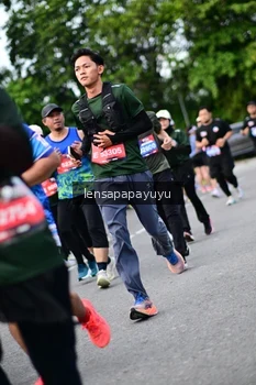 Runner Photo 4149040
