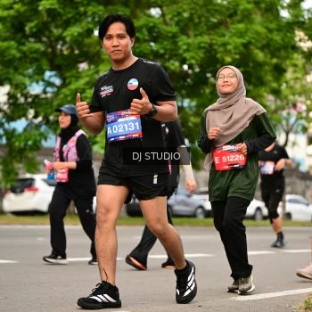 Runner Photo 4149042