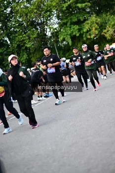 Runner Photo 4149073