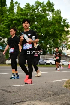 Runner Photo 4149101