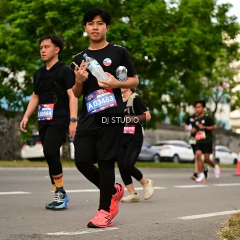 Runner Photo 4149108