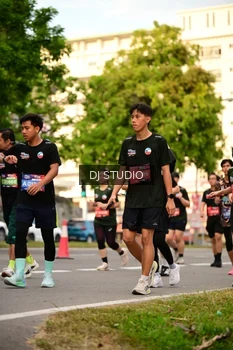 Runner Photo 4149109