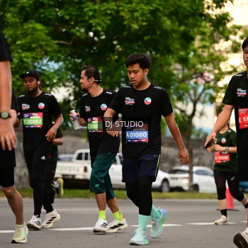 Runner Photo 4149114