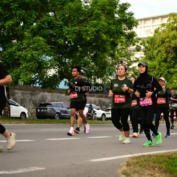 Runner Photo 4149115