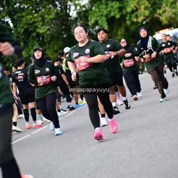 Runner Photo 4149116
