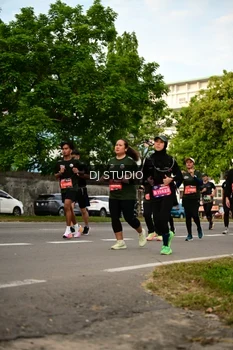 Runner Photo 4149125