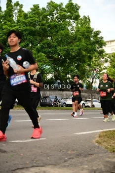 Runner Photo 4149163