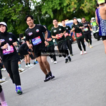 Runner Photo 4149182