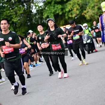 Runner Photo 4149189