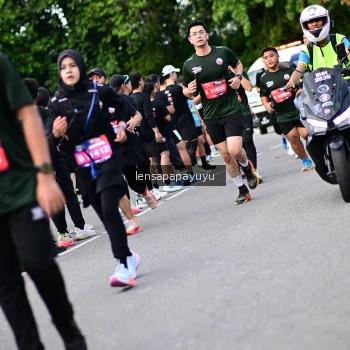 Runner Photo 4149246