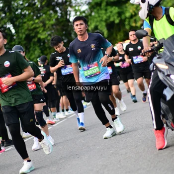 Runner Photo 4149286