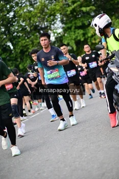 Runner Photo 4149293