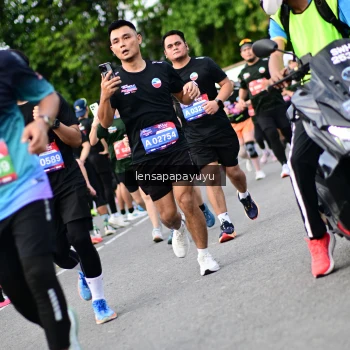 Runner Photo 4149316