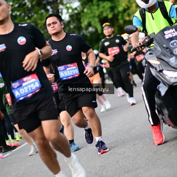 Runner Photo 4149330
