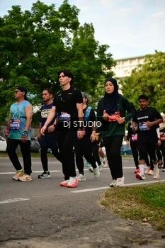 Runner Photo 4149347