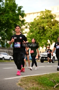 Runner Photo 4149348