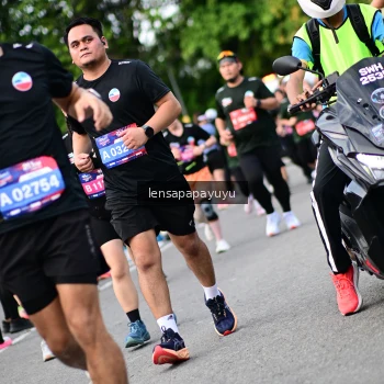 Runner Photo 4149349
