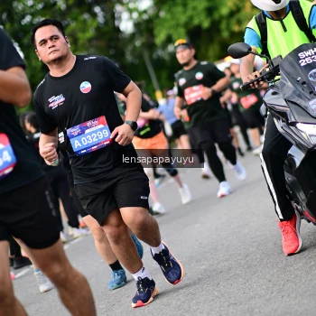 Runner Photo 4149355