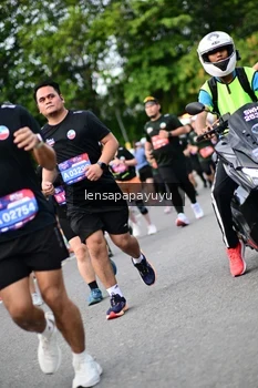 Runner Photo 4149359