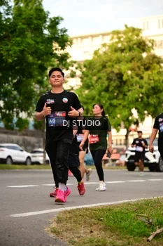Runner Photo 4149369