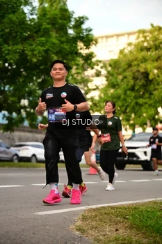 Runner Photo 4149371