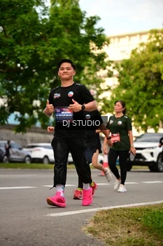 Runner Photo 4149384