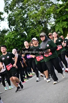 Runner Photo 4149470