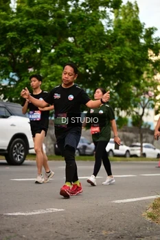 Runner Photo 4149476