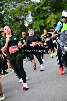 Runner Photo 4149531
