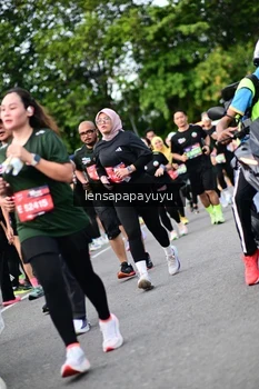 Runner Photo 4149541