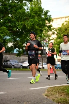 Runner Photo 4149601