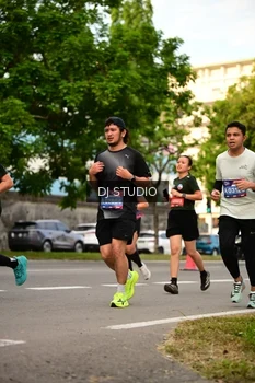 Runner Photo 4149608